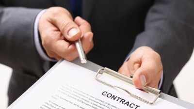 Все условия в одной таблице: форму договоров по банковским вкладам изменят в Казахстане