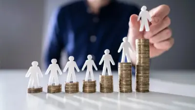 От 700 тысяч тенге: кому предлагали самые высокие зарплаты на бирже труда в июле