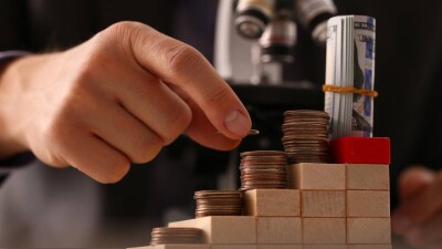 Ущерб в 250 млн тенге: компанию Sterling Invest подозревают в создании финансовой пирамиды