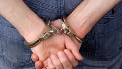 За надругательство над телами задержали охранника морга в Алматы