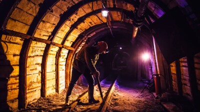 Новую спецвыплату за многолетний труд во вредных условиях получили почти 6000 казахстанцев