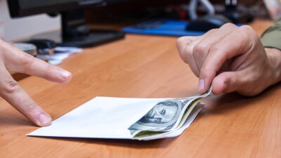 Житель Кызылорды пытался за взятку трудоустроиться в Антикор