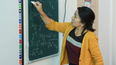 Заявления на оценку профессиональных знаний для педагогов начали принимать в Казахстане