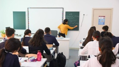 Стартовал приём заявок на премию "Учитель Казахстана" с многомиллионным призом