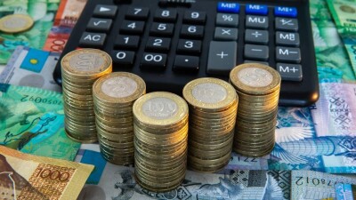 Какую зарплату казахстанцы считают комфортной в 2023 году