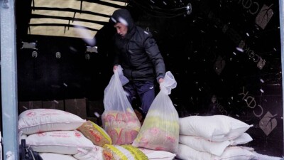 Продуктовые наборы раздают нуждающимся в Нур-Султане