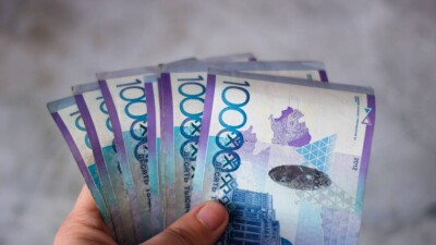 Жительница Туркестана отдала аферистке 12 млн тенге, надеясь получить госгрант