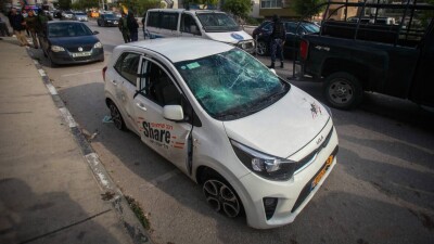 Палестинцы напали на немецких туристов из-за израильских номеров машины