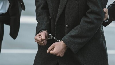 Похитил у дольщиков 4,3 млрд тенге: беглого застройщика нашли в РФ и вернули в Казахстан