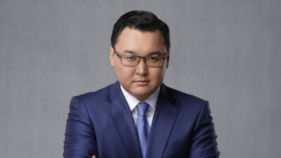 Токаев назначил секретаря партии Amanat