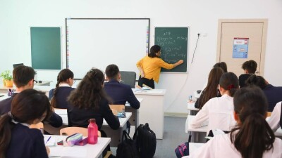 Записать видеопоздравления для учителей предложили казахстанцам