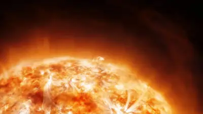 Опаснее прошлогодней: о мощной вспышке на Солнце заявили астрофизики