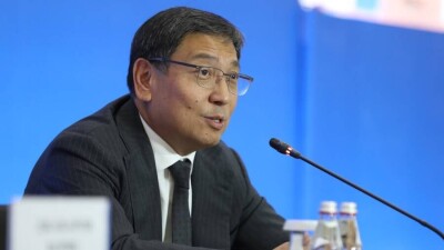 Досаев поручил прокурорам проверить авторынок Car City в Алматы