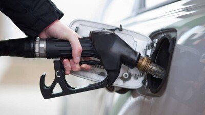 Точность налива топлива на автозаправках Казахстана будут проверять в лабораториях