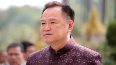 Нового премьер-министра избрали в Таиланде после скандала с телефонным разговором его предшественницы