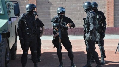 В Талдыкоргане задержали мужчину, укравшего бронежилеты из здания полиции во время беспорядков