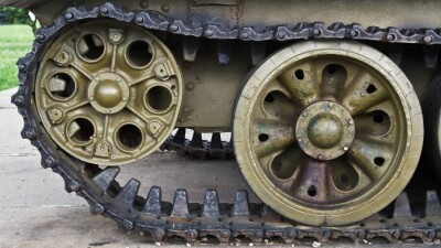 Полицейские ищут вандала, исписавшего буквами Z мемориал в Сарани