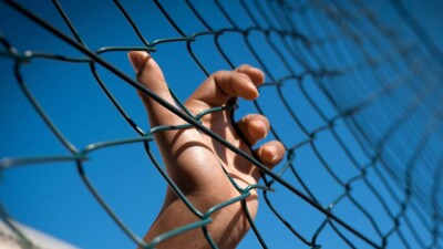 Обманом выманившую у земляков 223 млн тенге павлодарку экстрадировали из России