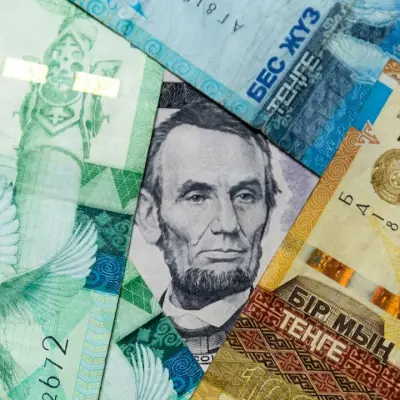 Как рост трат из Нацфонда повлияет на курс тенге в апреле