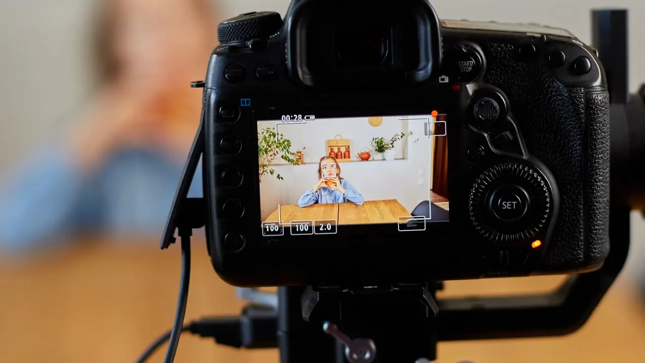 На блогера завели уголовное дело после комментария инцидента с детьми в Алматы