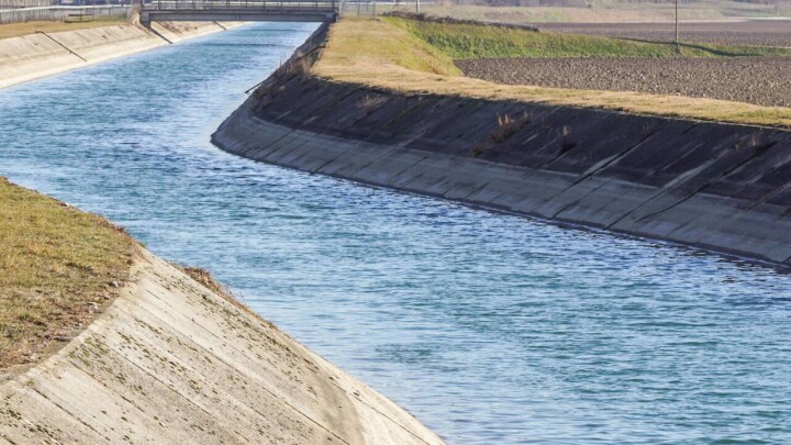 Кыргызстан увеличит подачу воды в Казахстан в поливной сезон