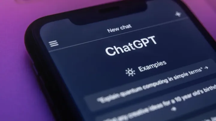 Минцифры не запрещало использовать ChatGPT казахстанским чиновникам, но есть рекомендации