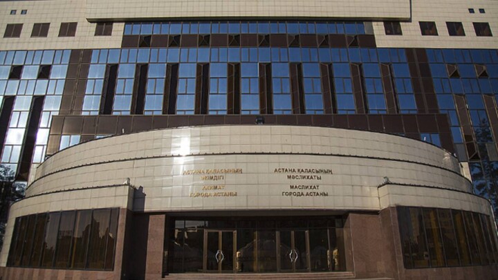 Экс-глава "Астана-Энергии" Есенжолов подал в отставку из маслихата Астаны