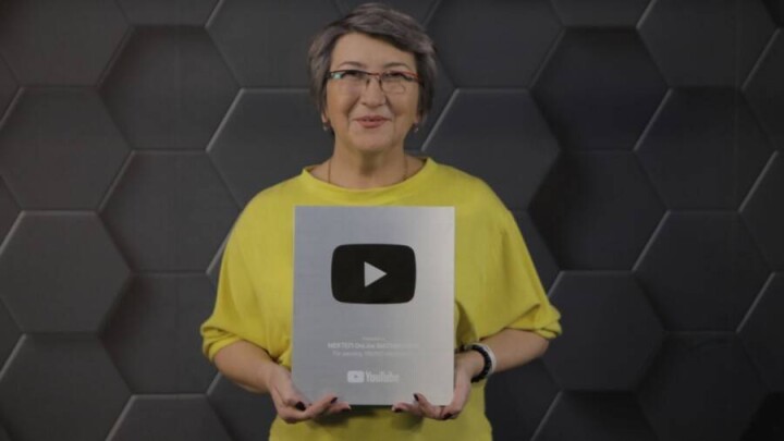 Канал "Мектеп online математика" получил Серебряную кнопку YouTube