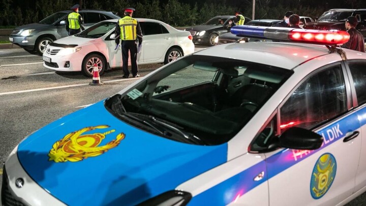 Экс-полицейского задержали по подозрению в изнасиловании в Астане