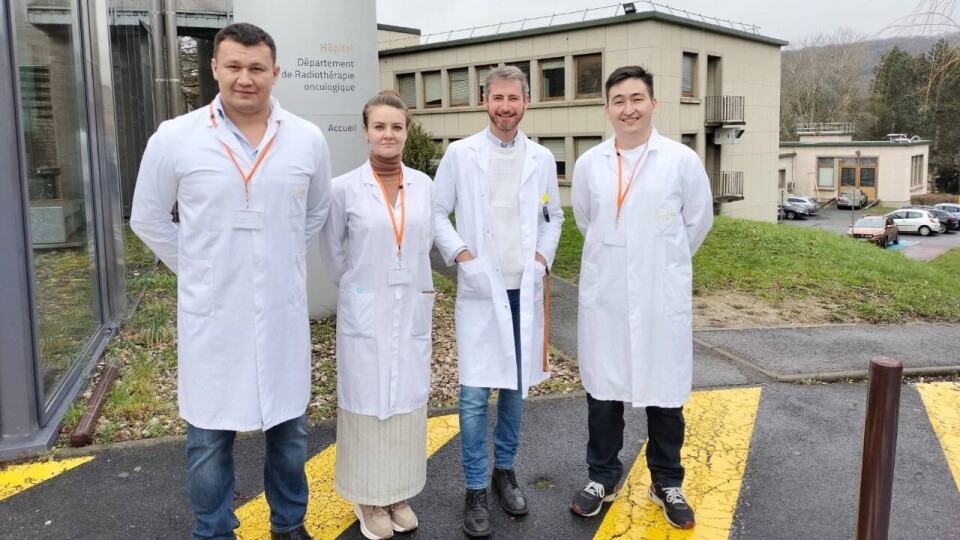 Стажировку казахстанских онкологов в парижском Институте Кюри оплатил фонд "Казахстан халкына"