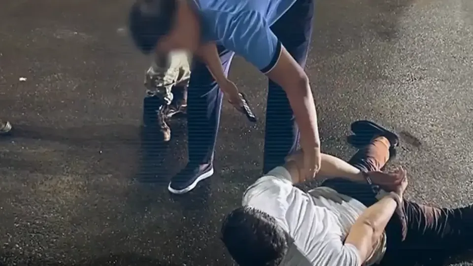 Кадр видео Polisia.kz