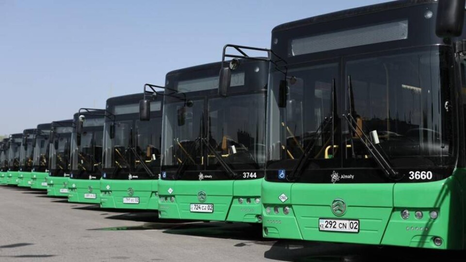 105 новых автобусов на газе появились в Алматы, 14 из них уже вышли на линию