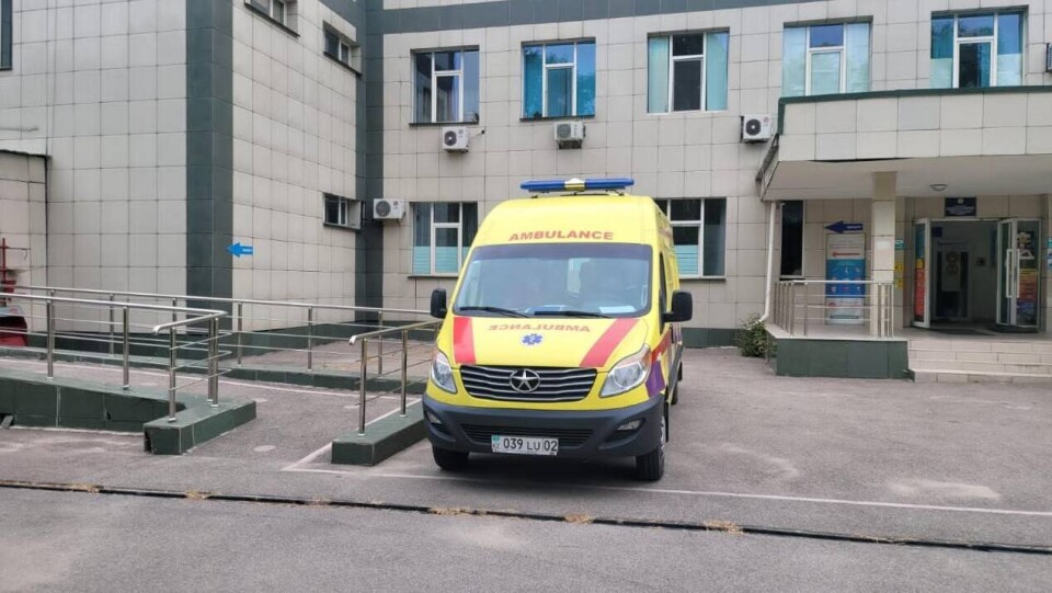 Чиновники подтвердили обморок школьницы в Алматы и опровергли слух о "передозировке"