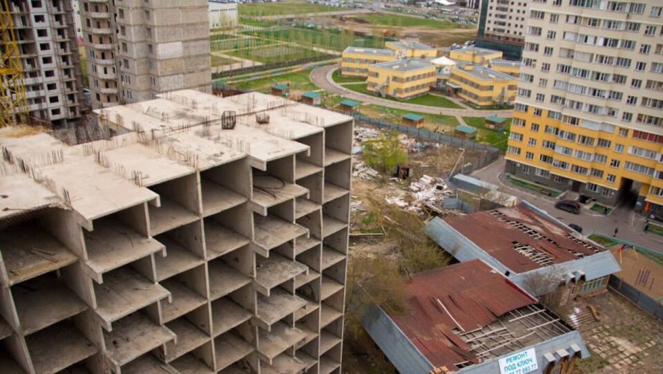 "Не успеваем". Почему в Казахстане не выполнили план по строительству жилья на 2022 год