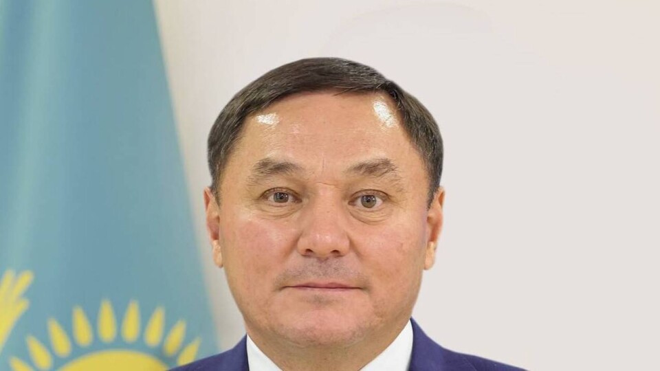 Экс-министр спорта Казахстана не собирается бороться за кресло главы ФФК