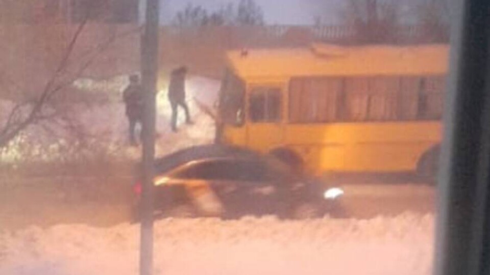 Автобус с детьми загорелся по дороге в школу в Актобе