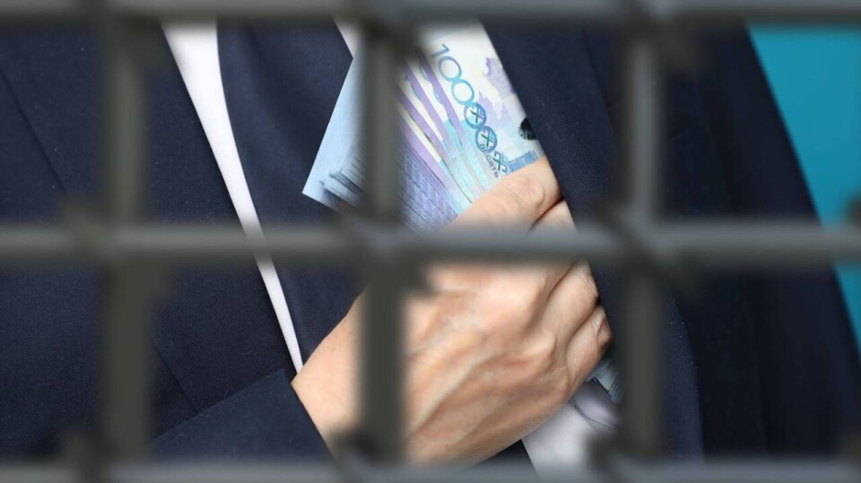 В получении взятки на сумму 280 млн тенге подозревают главу отдела образования Талдыкоргана