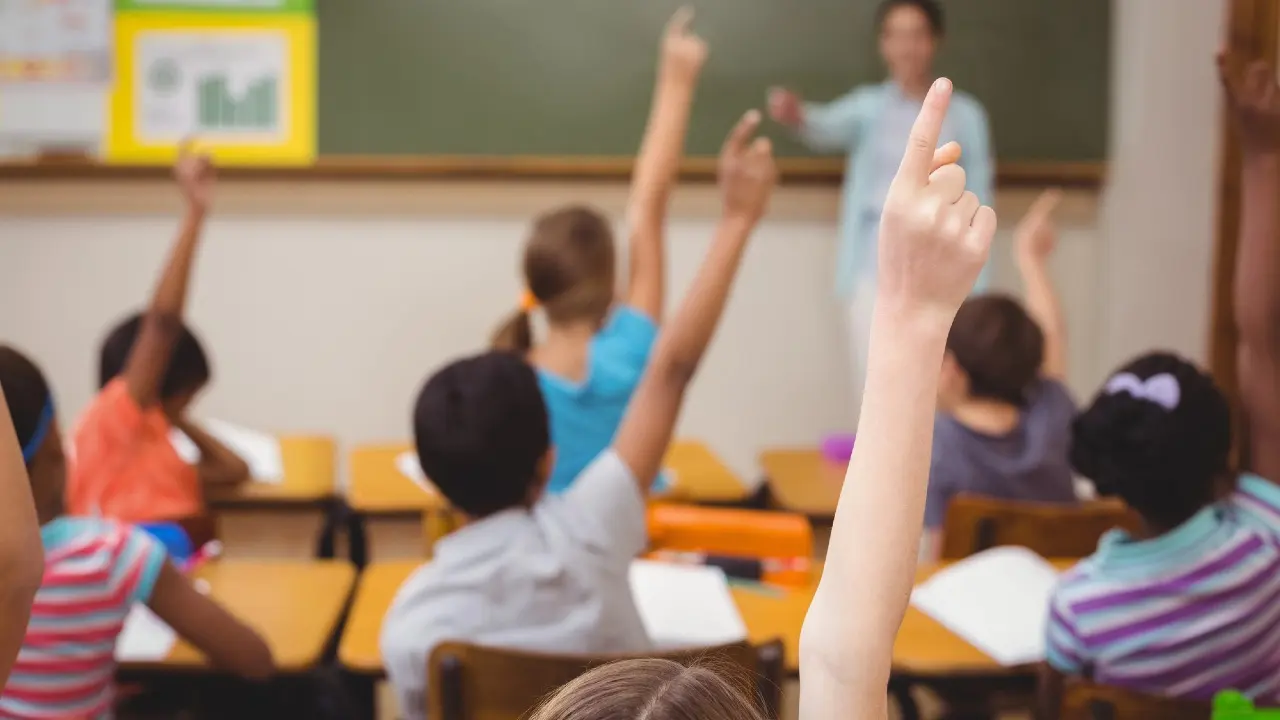 Казахстан поставил рекорд ОЭСР по снижению нагрузки на учителей