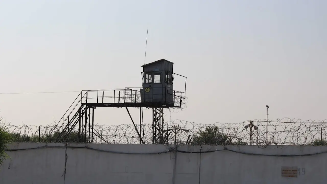 Заключённому добавили срок за пропаганду терроризма из исправительного учреждения в Семее