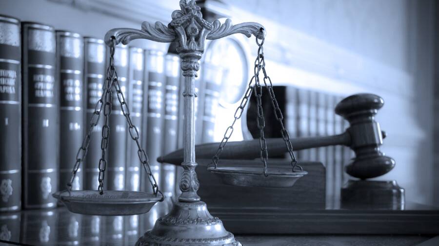 Бывшего чиновника акимата оштрафовали на 100 млн тенге в Алматинской области