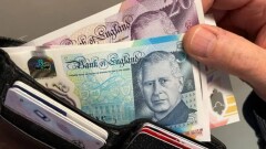 В Британии выпустили в обращение банкноты с королём Карлом III