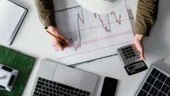 Мотор экономики надо перезапустить, а то мы научились только быстрый рост инфляции делать
