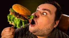 Казахстанцы злоупотребляют кофе и энергетиками, переедают и не следят за здоровьем – исследование