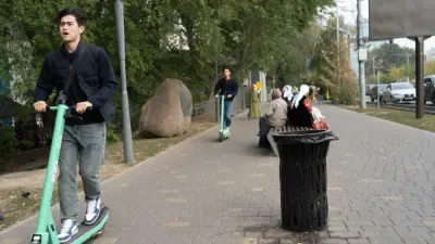 Новые правила для водителей и запрет самокатов на тротуарах. Что ждёт казахстанцев в августе 2026-го?