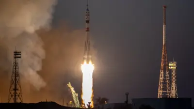 Космический нянь, теорема теннисной ракетки и мясо по-казахски. Дню космонавтики посвящается