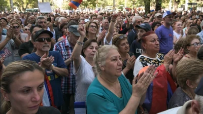 В Ереване митингующие выступили за выход страны из ОДКБ