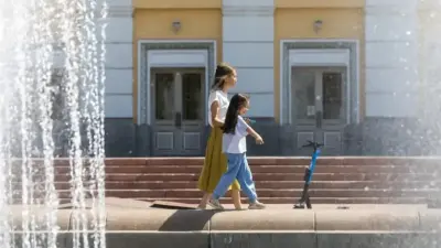 Новые правила въезда в Россию и ваучеры для детсадов. Каких изменений ждать казахстанцам в июле?