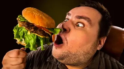 Казахстанцы злоупотребляют кофе и энергетиками, переедают и не следят за здоровьем – исследование