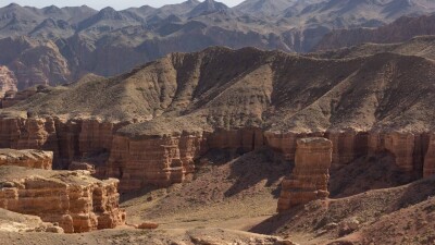 Почему власти Казахстана озаботились развитием туризма