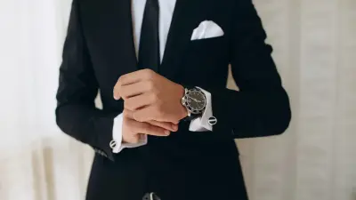 "Я всегда знал, что стану известным". Парень из Кокшетау стал моделью после вирусного ролика в автобусе 